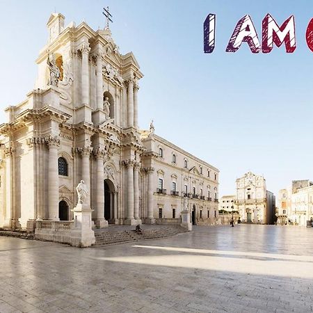 I AM Ortigia: Aretusa Syracuse Bagian luar foto